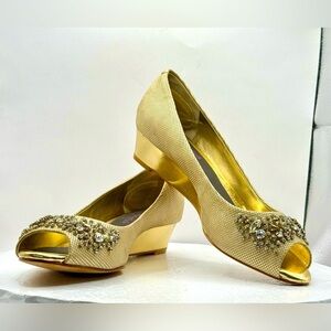 Antonio Melani Gold Beaded Peep-Toe Wedge Heels Size 8.5M‎